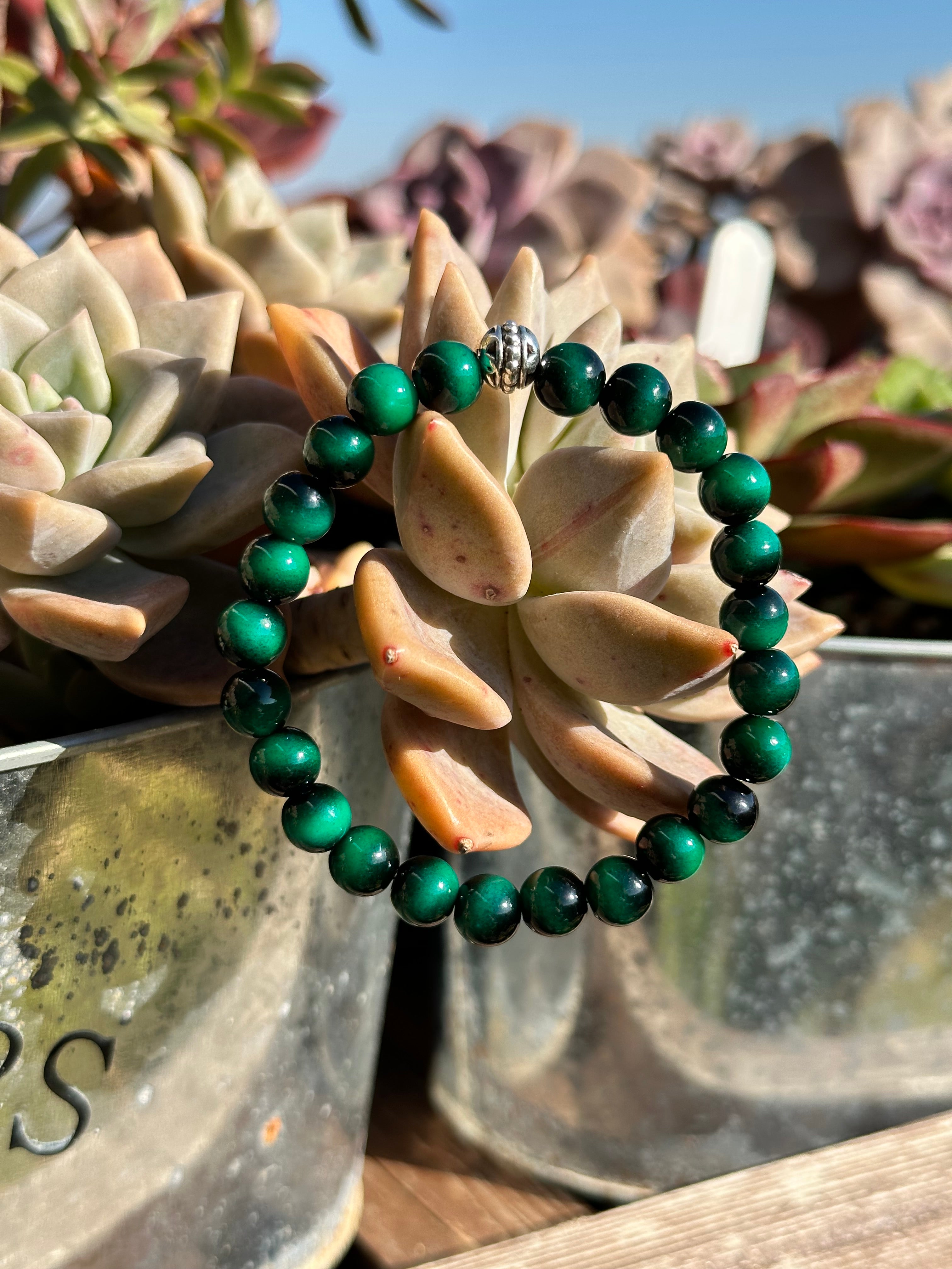 Yeşil doğal taş bileklik – doğal enerji dengeleyici taşlarla şık aksesuar